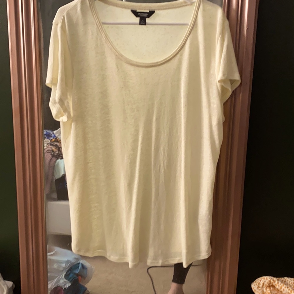 Simply Vera tee